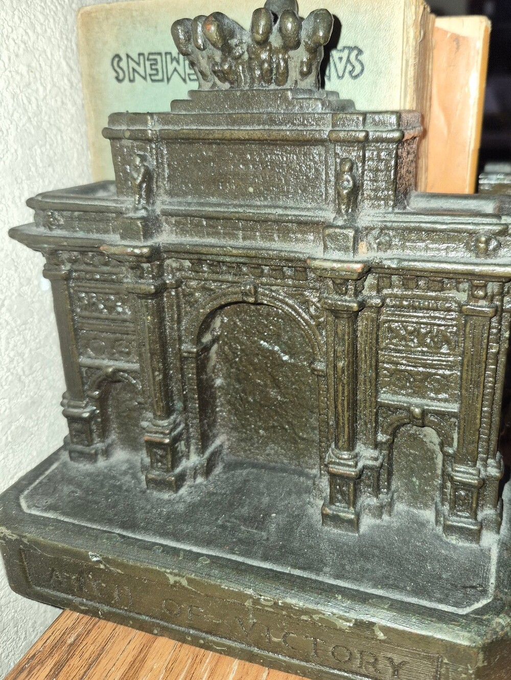RARE, 1918 Vintage Pair of "Arch of Victory" bronze-clad bookends - Picture 4 of 9